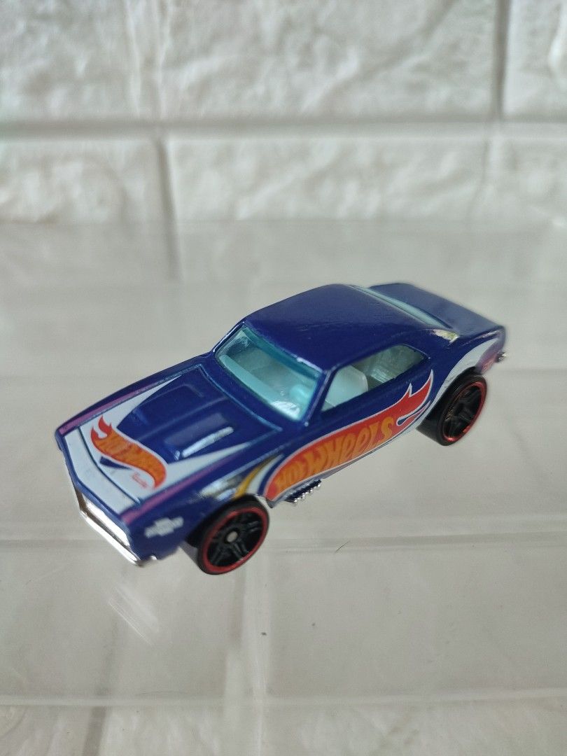 67 camaro loose hotwheels (Category: Vehicle & Diecast Models) located in Narvacan. Submitted by jigger85 (Listing ID 1465778415, Image 2). Description: mint condition bought in UK loc. ilocos sur can ship thru JNT or LBC.