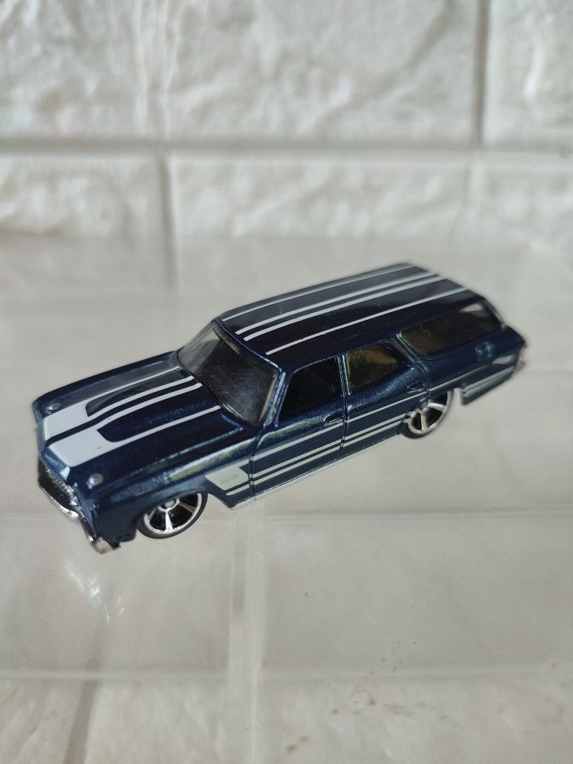 70 chevelle ss wagon loose hotwheels (Category: Vehicle & Diecast Models) located in Narvacan. Submitted by jigger85 (Listing ID 1465775128, Image 2). Description: mint condition bought in UK loc. ilocos sur can ship thru JNT or LBC.