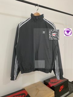 (Category: ) located in . Submitted by godada.allshop_selection (Listing ID 1465870837, Image 1). Description: .