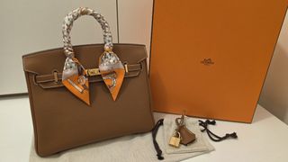 （分類：）位於 。 由 luxury_wide 提交（商品編號 1465931577，圖片 1）。簡介： 。