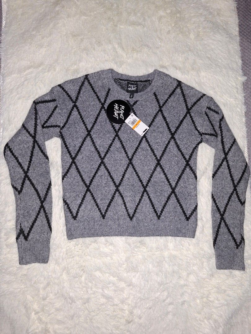 🩶 Planet Heart Argyle Knit Sweater (Category: Coats, Jackets and Outerwear) located in Mabalacat. Submitted by thriftarcadeph (Listing ID 1465912957, Image 3). Description: 🩶 Planet Heart Argyle Knit Sweater Brand: Planet Heart Size: S Color: Gray/Black Argyle diamond pattern Long sleeves New with tags 🏷️ Stylish & easy to pair Price: ₱400 📦 Shipping fee shouldered by buyer #PlanetHeart #KnitSweater #ArgyleSweater #WomensFashion #PrelovedPH #