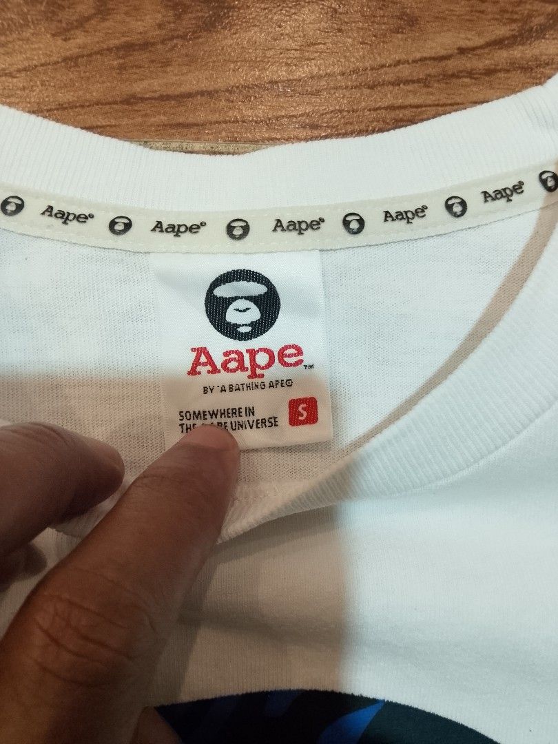 AAPE (Category: Tshirts & Polo Shirts ) located in San Jose del Monte. Submitted by sellibay (Listing ID 1465783113, Image 3). Description: W-18 * L25 COLORATE : 9.3 ISSUE: NEED WASH AND MINIMAL YELLOW STAIN.