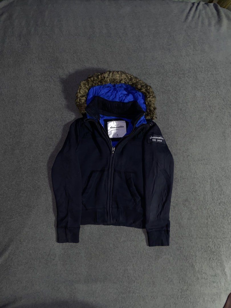ABERCROMBIE FUR JACKET (Category: Coats, Jackets and Outerwear) located in Cebu City. Submitted by arcane_thrift (Listing ID 1465763342, Image 1). Description: .