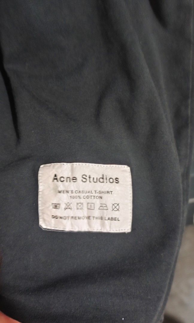 Acne Studios (Category: Activewear) located in Taytay. Submitted by thritfings (Listing ID 1465894936, Image 3). Description: .