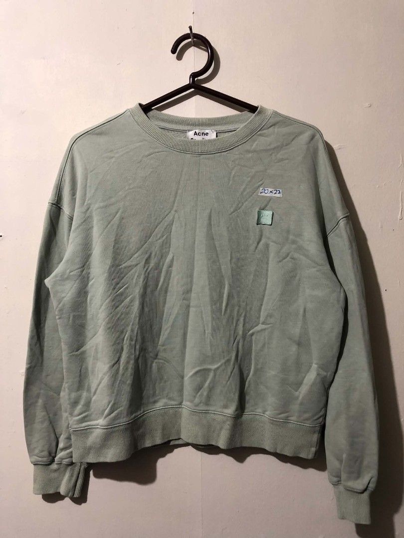 Acne Studios Apple Green Sweater (Category: Longsleeves) located in Pasig City. Submitted by geloangelo17550 (Listing ID 1465938664, Image 1). Description: Authentic Excellent condition Medium To large Women Fit No issue.