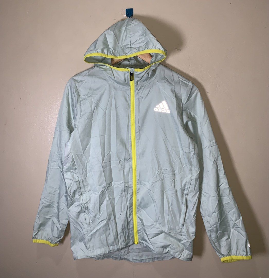 ADIDA* running jacket (Category: Activewear) located in Molave. Submitted by mysticbird_38213e (Listing ID 1465878207, Image 3). Description: Dri fit / Quick dry Reflectorized AS new PACKABLE.