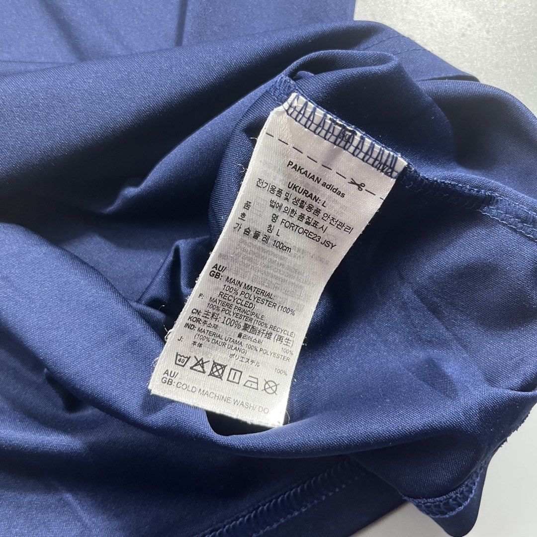 Adidas Active Drifit Tee (Category: Activewear) located in Los Banos. Submitted by 4030.archives. (Listing ID 1465794914, Image 3). Description: Adidas Active Drifit Tee 1000 Pesos Medium Length : 28 inches Width : 21 inches Good as new .