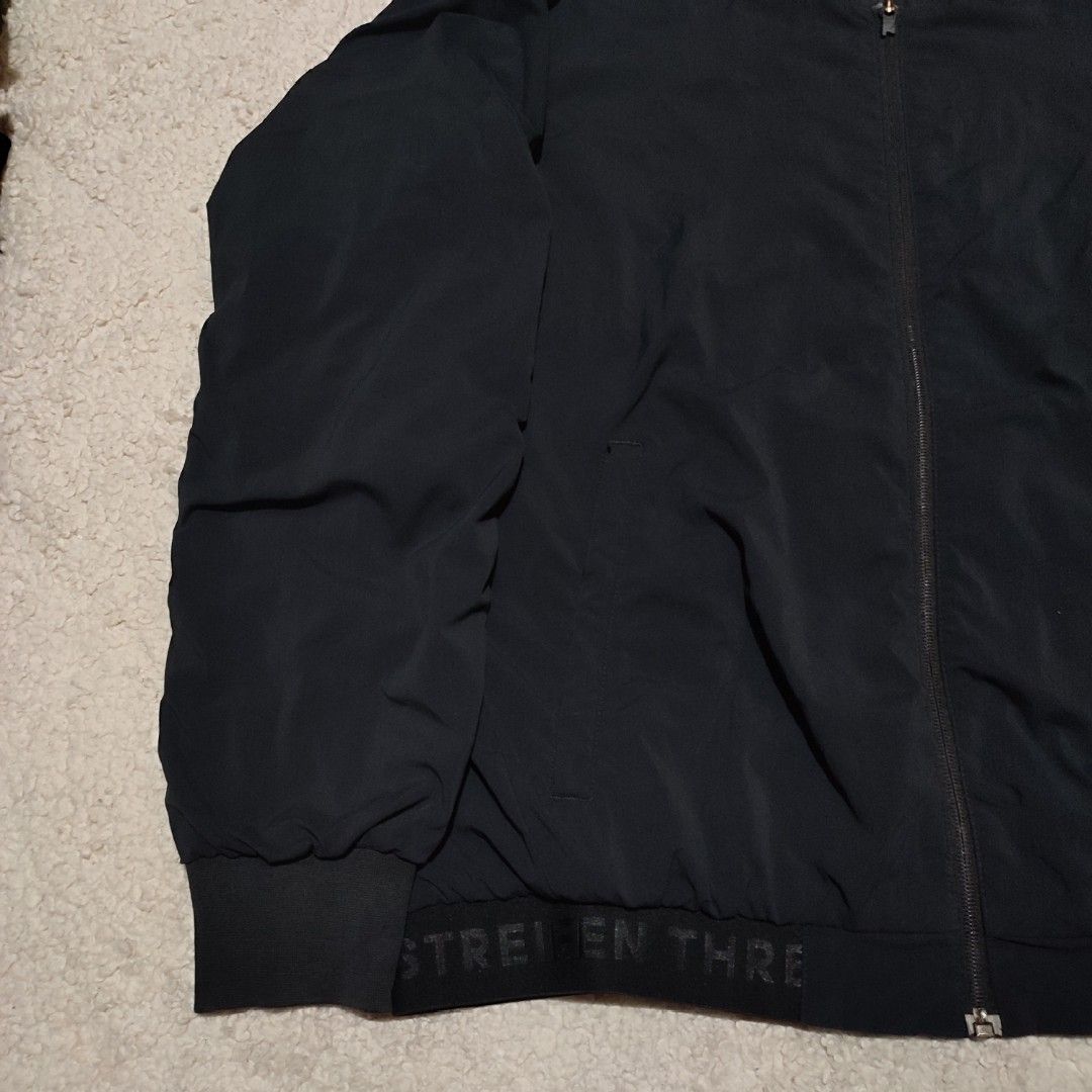 Adidas Black Bomber Jacket with Large Shoulder Logo (Category: Coats, Jackets and Outerwear) located in Manila. Submitted by anthonig (Listing ID 1465872885, Image 3). Description: Color may vary due to lighting Length: 26 inches Width: 22.5 inches Price: 400 pesos Condition: 9.2/10 Issues: last 2 photos PM if interested or for inquiries Meetups within MANILA only Can do shipping at buyers expense.