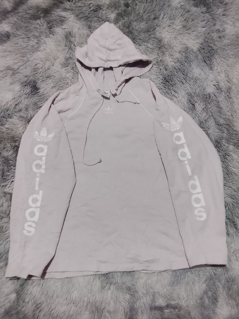 Adidas Boxy Mid Trifoil with SideScript Pullover Hoodie Small (Category: Coats, Jackets and Outerwear) located in Davao. Submitted by thevintagehunterdvo (Listing ID 1465842849, Image 1). Description: Width 23 Length 26 499+144 sf.