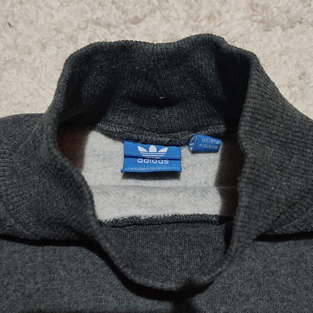 Adidas Boxy Mock Neck Sweatshirt Dark Grey (Category: Coats, Jackets and Outerwear) located in Manila. Submitted by anthonig (Listing ID 1465873951, Image 3). Description: Color may vary due to lighting Length: 24 inches Width: 23 inches Price: 400 pesos Condition: 9.8/10 Issues: none PM if interested or for inquiries Meetups within MANILA only Can do shipping at buyers expense.