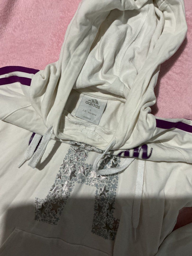 adidas hoodie (Category: Coats, Jackets and Outerwear) located in Manila. Submitted by ri.orjeda (Listing ID 1465883438, Image 2). Description: .