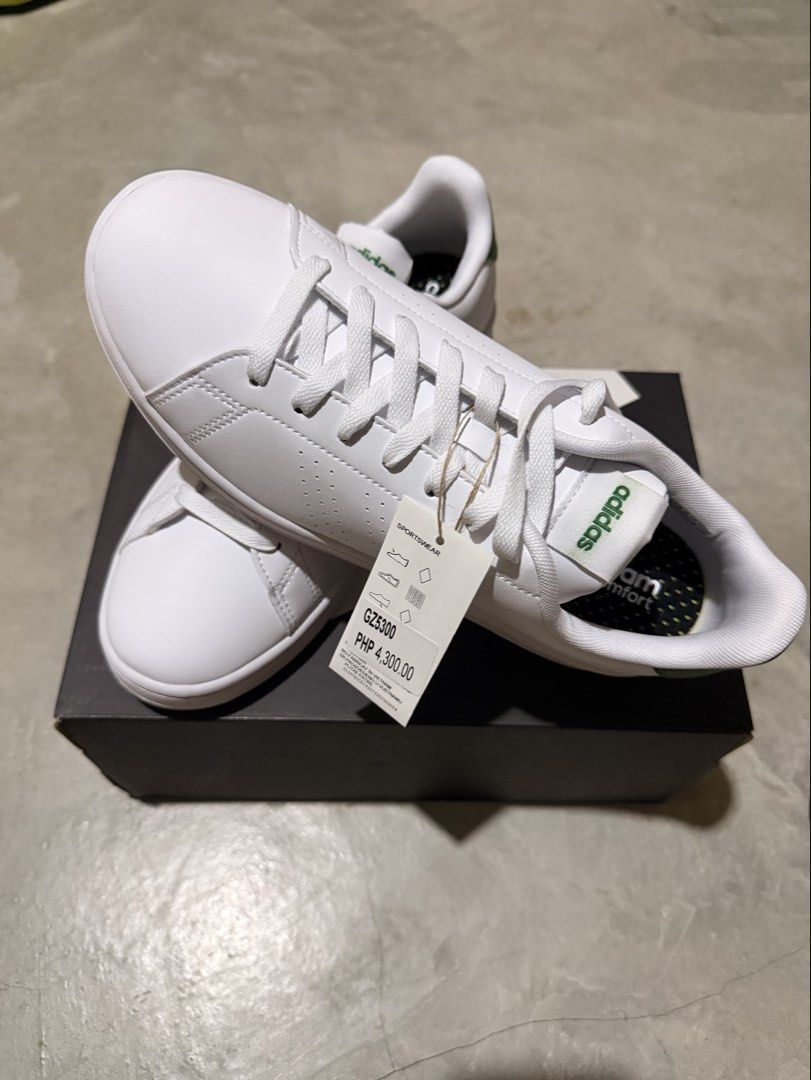 adidas Lifestyle Advantage (Category: Casual Shoes) located in Caloocan City. Submitted by chrisean0 (Listing ID 1464885208, Image 1). Description: Brand new With box.