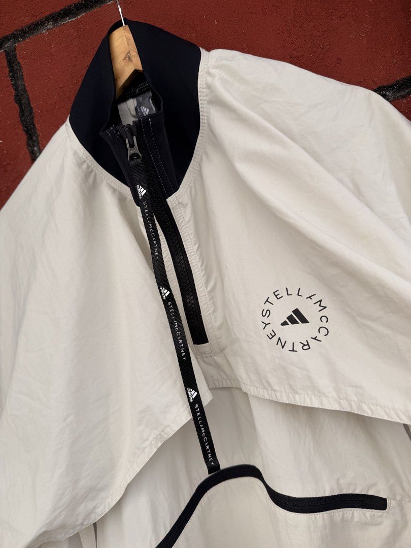 Adidas McCartney (Category: Coats, Jackets and Outerwear) located in Baguio. Submitted by mardimercredi14 (Listing ID 1465849370, Image 3). Description: 🔥 Adidas McCartney Dimensions: 30*30 Condition: excellent Color Rate: 10 ❌ needs laundry .