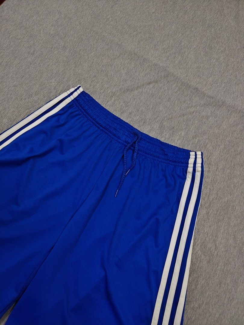 ADIDAS REGISTA 14 SHORT (Category: Shorts) located in Bacolod City. Submitted by yobibstuffs (Listing ID 1465801293, Image 3). Description: ADIDAS REGISTA 14 SHORT SIZE: MEDIUM DIMENSIONS WAISTLINE: 28-32 LENGTH: 17'5 LEG OPENING: 12 GOOD CONDITION NEED WASH 🧼🫧 PRICE: 799+SF OUTSIDE BACOLOD CITY 🏙️ 🌆 PM ME! 📥📥📥.