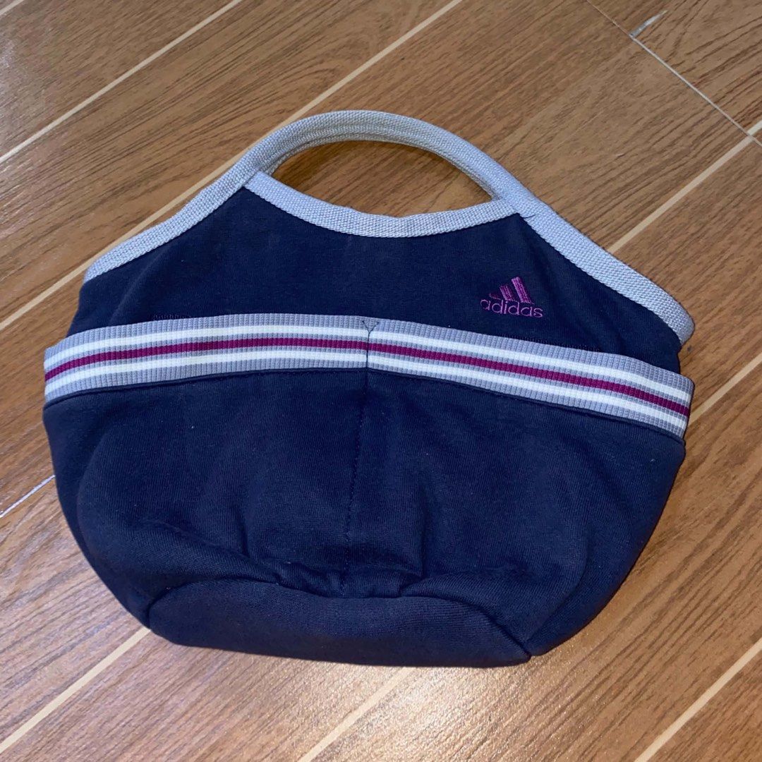Adidas sporty handbag (Category: Tote Bags) located in Paete. Submitted by fat.archives (Listing ID 1465849986, Image 1). Description: .