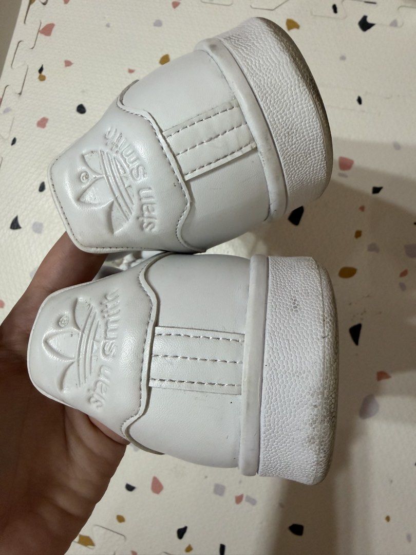 Adidas Stan Smith 9.5 Mens (Category: Sneakers) located in Marikina City. Submitted by bg22.23 (Listing ID 1465949434, Image 3). Description: .