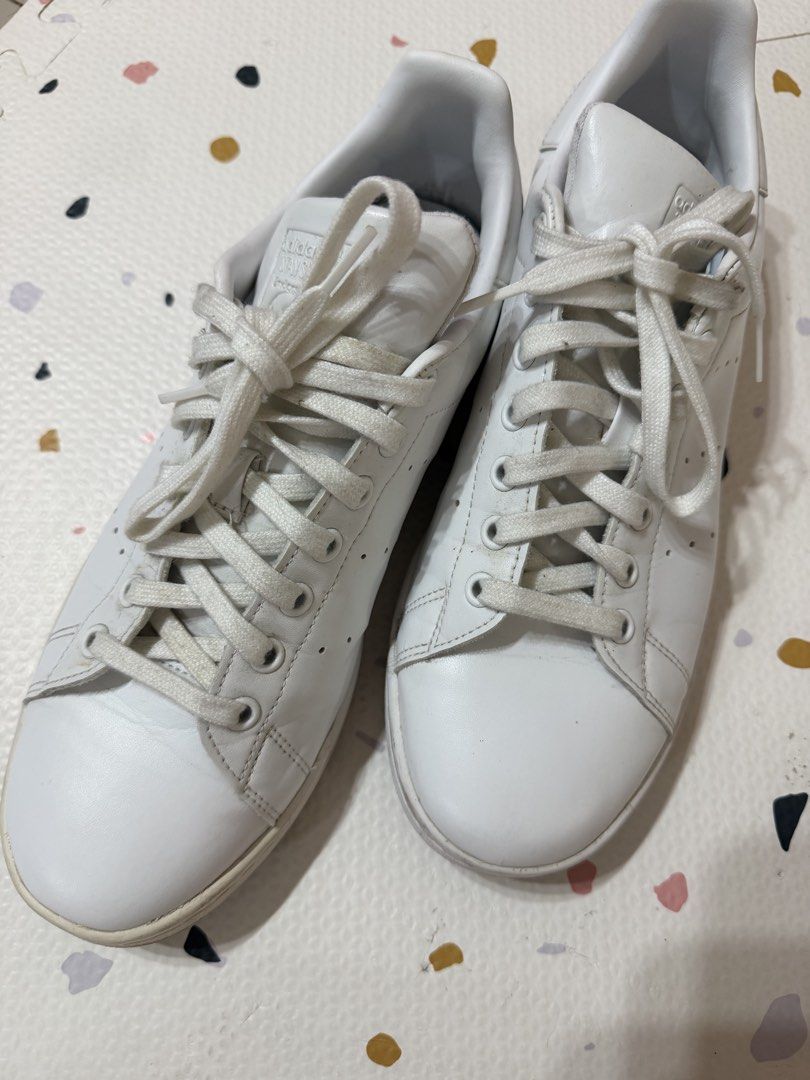 Adidas Stan Smith 9.5 Mens (Category: Sneakers) located in Marikina City. Submitted by bg22.23 (Listing ID 1465949434, Image 1). Description: .