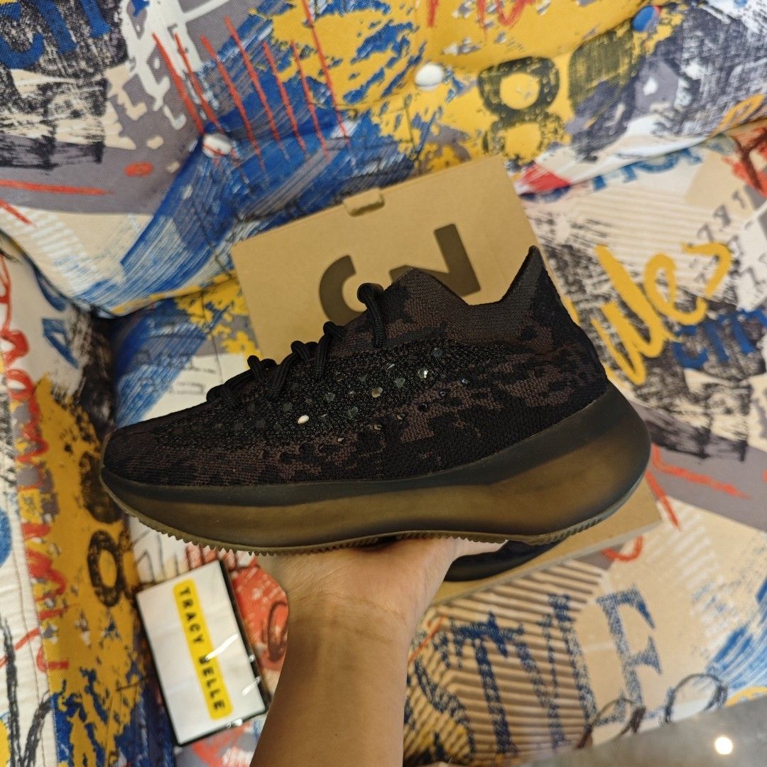 Adidas Yeezy Boost 380 Onyx (Category: Sneakers) located in Iloilo. Submitted by teezeewhyyy (Listing ID 1465930636, Image 2). Description: Size 4.5y Brand new Legit & authentic .