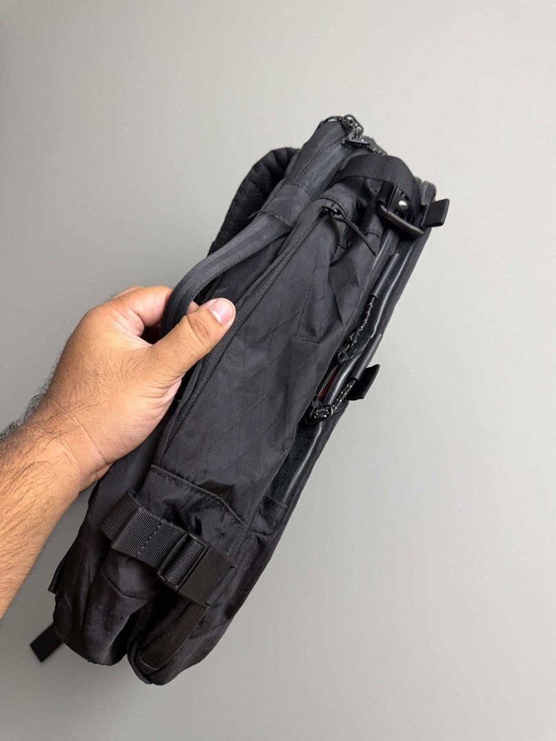AER (Category: Backpacks) located in Guagua. Submitted by sweetboyy (Listing ID 1465763754, Image 3). Description: AER TRAVEL PACK BACKPACK CRAFTED X-PAC SAILCLOTH MATERIAL.