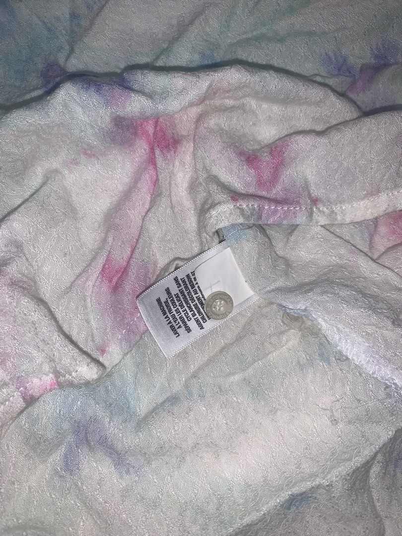 Aeropostale Tie-Dye Tank Top (Category: Others Tops) located in Tubigon. Submitted by krazy.kimpoy (Listing ID 1465856346, Image 3). Description: size M on tag #aeropostale #y2k #tops.
