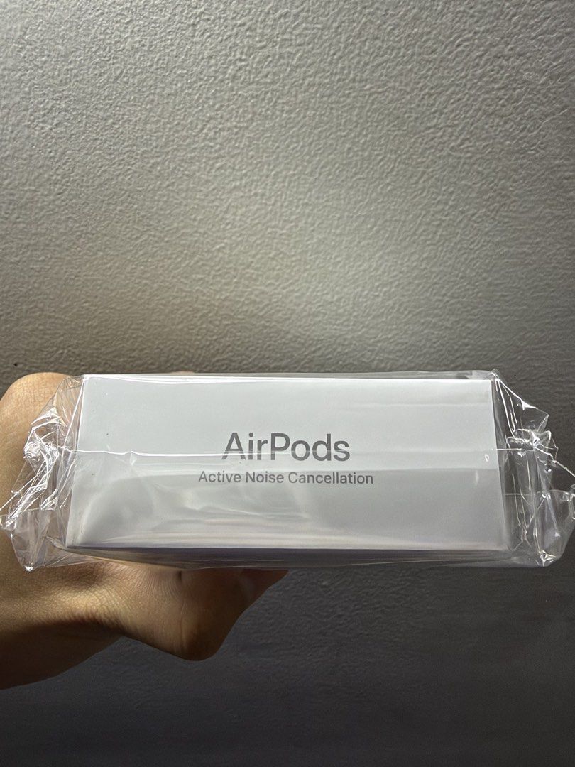 Airpods 4 with ANC (Category: Earphones) located in Manila. Submitted by wshbrwn (Listing ID 1465822508, Image 3). Description: 🔥Brand new🔥 📍Sampaloc, Manila .