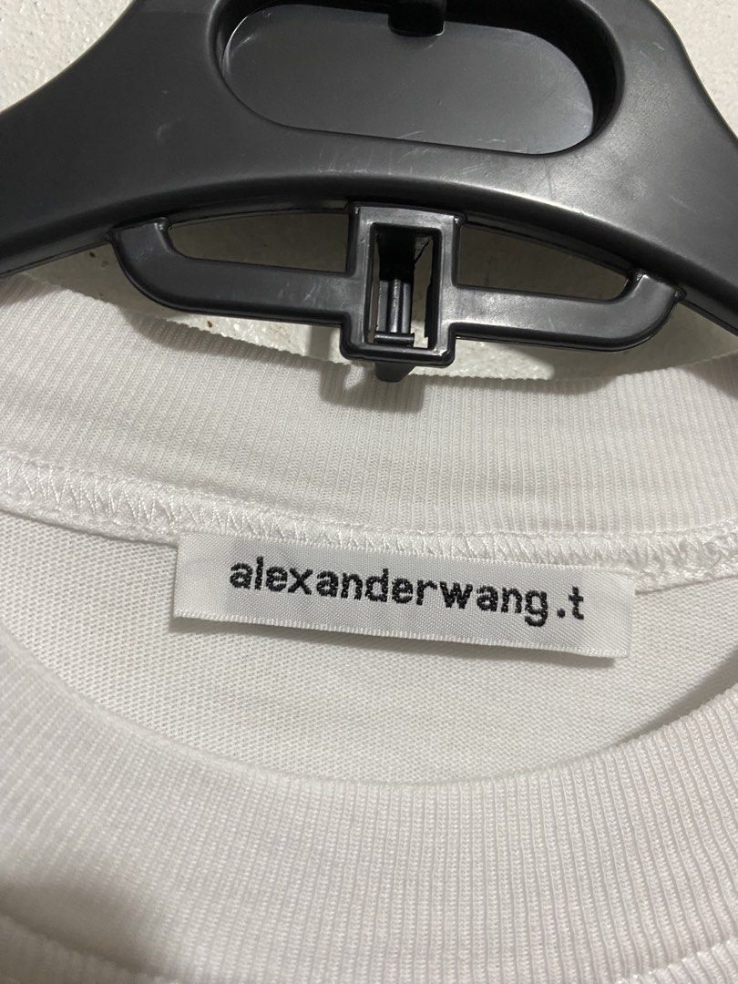 ALEXANDER WANG CROP TOP (Category: Shirts) located in Caloocan City. Submitted by alexahvaldez (Listing ID 1465931938, Image 3). Description: 21.5 width 15.5 length like new condition pwede pang alis no issue dm your sure offer📲.