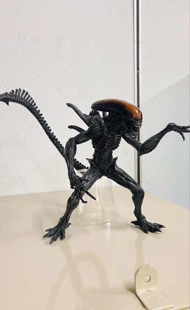 alien (Category: Action & Battle Toys) located in Kuantan. Submitted by sirbadrish5579 (Listing ID 1465926252, Image 3). Description: alien.