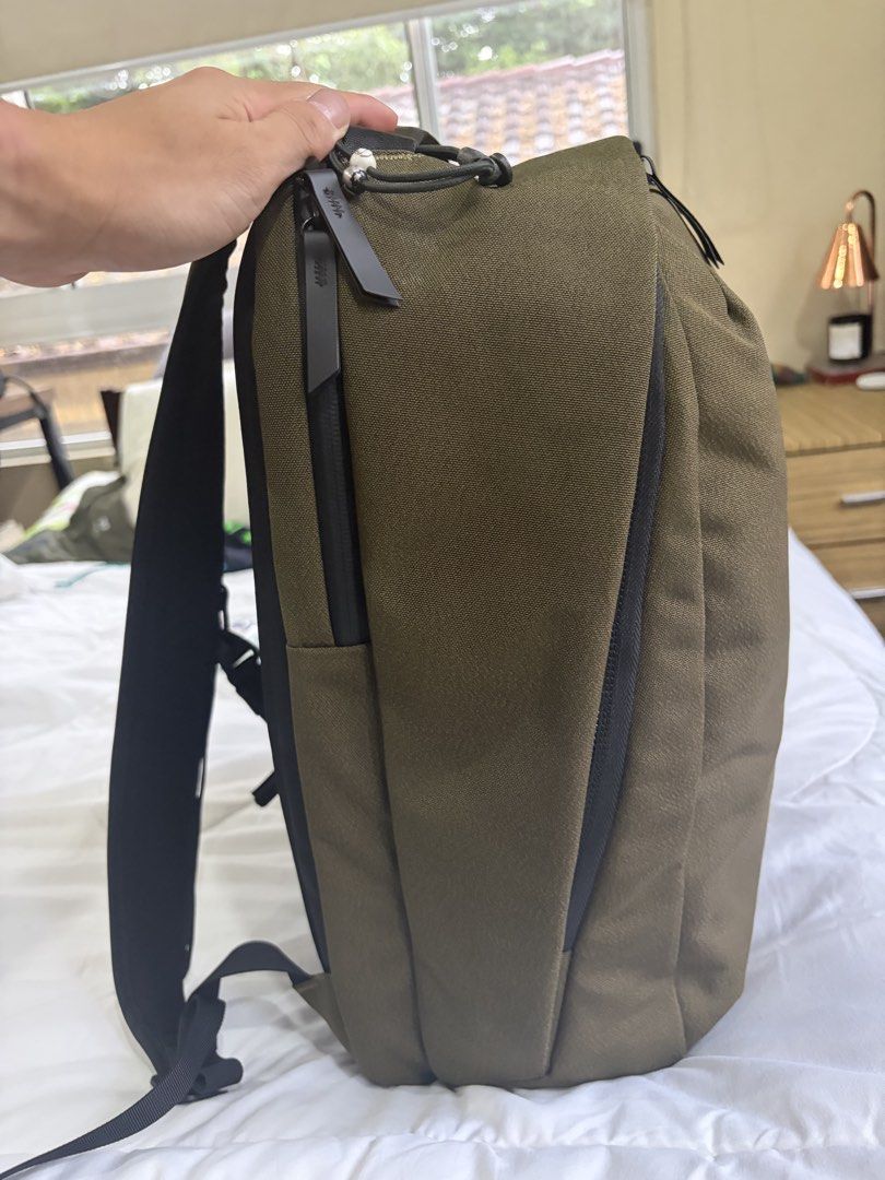 Alpaka Metro Bakcpack Pro Army Green (Category: Backpacks) located in Antipolo. Submitted by woody_23 (Listing ID 1465902408, Image 2). Description: .