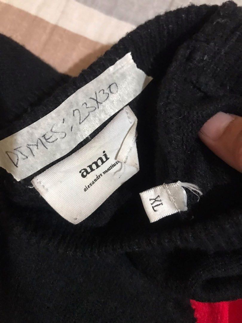 ami paris long sleeves🔥 (Category: Luxury Apparel) located in Tanay. Submitted by drthriftthree (Listing ID 1465926518, Image 3). Description: excellent condition!.