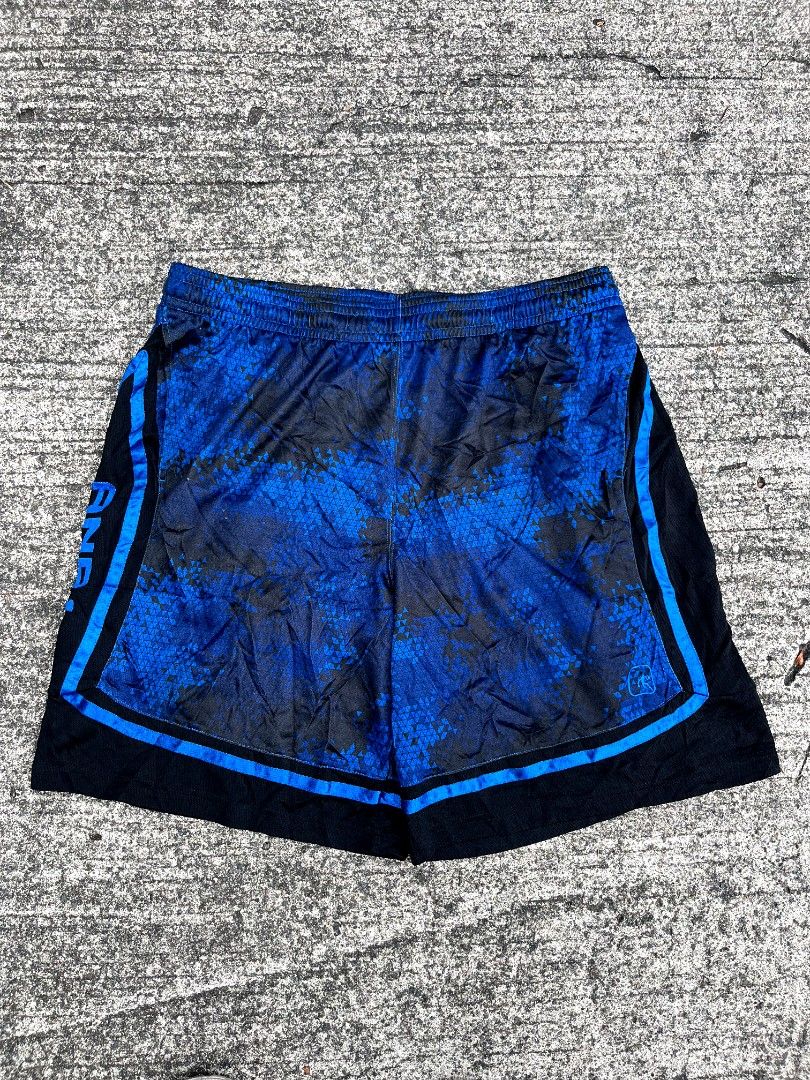 And1 Baller Short (Category: Shorts) located in Talisay. Submitted by reyteliquido (Listing ID 1465873778, Image 3). Description: 2Xl Length 21 Leg opening 15 Excellent condition Color rate 10/10 Issue kunting lints.
