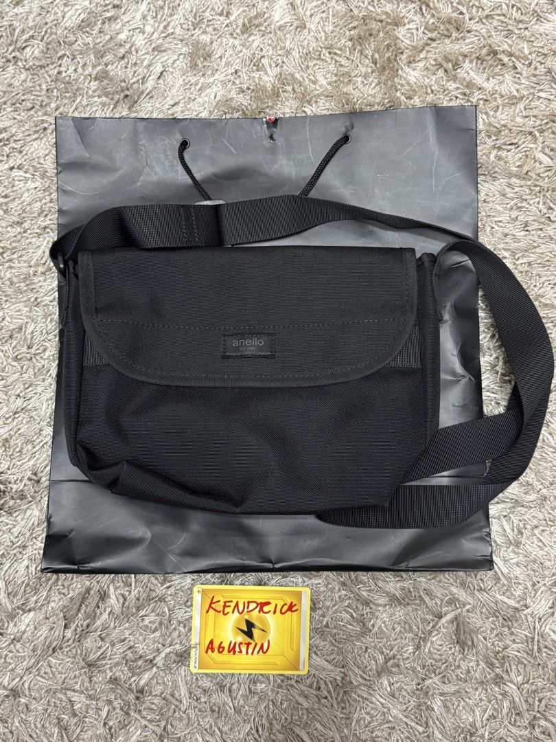 Anello Kuro Mini Messenger Bag (Category: Sling Bags) located in Bocaue. Submitted by kdot.ag (Listing ID 1465902343, Image 1). Description: Like new no tags .