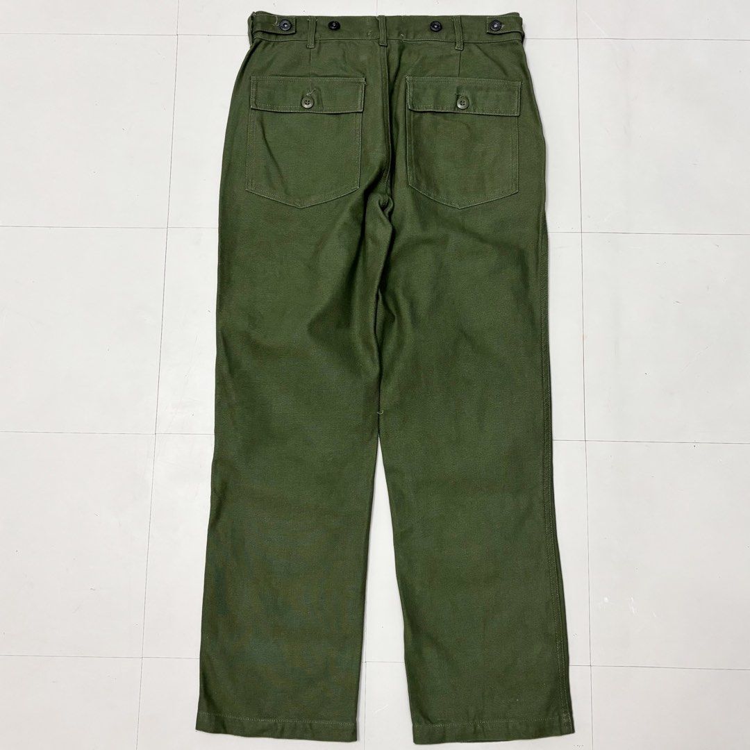Annie Hall & Co., Military Baker Pants (Category: Trousers) located in Makati City. Submitted by bzspr (Listing ID 1465871863, Image 1). Description: Annie Hall Military Baker Pants Waist 32 inches Length 40 inches Leg Opening 8.5 inches.
