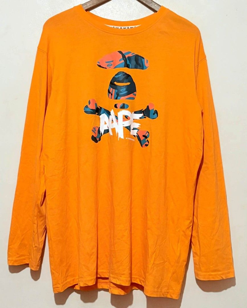 A*pe Crewneck (Category: Coats, Jackets and Outerwear) located in Manila. Submitted by nicolette_carido2024 (Listing ID 1465836150, Image 1). Description: Aape crewneck 24x31.