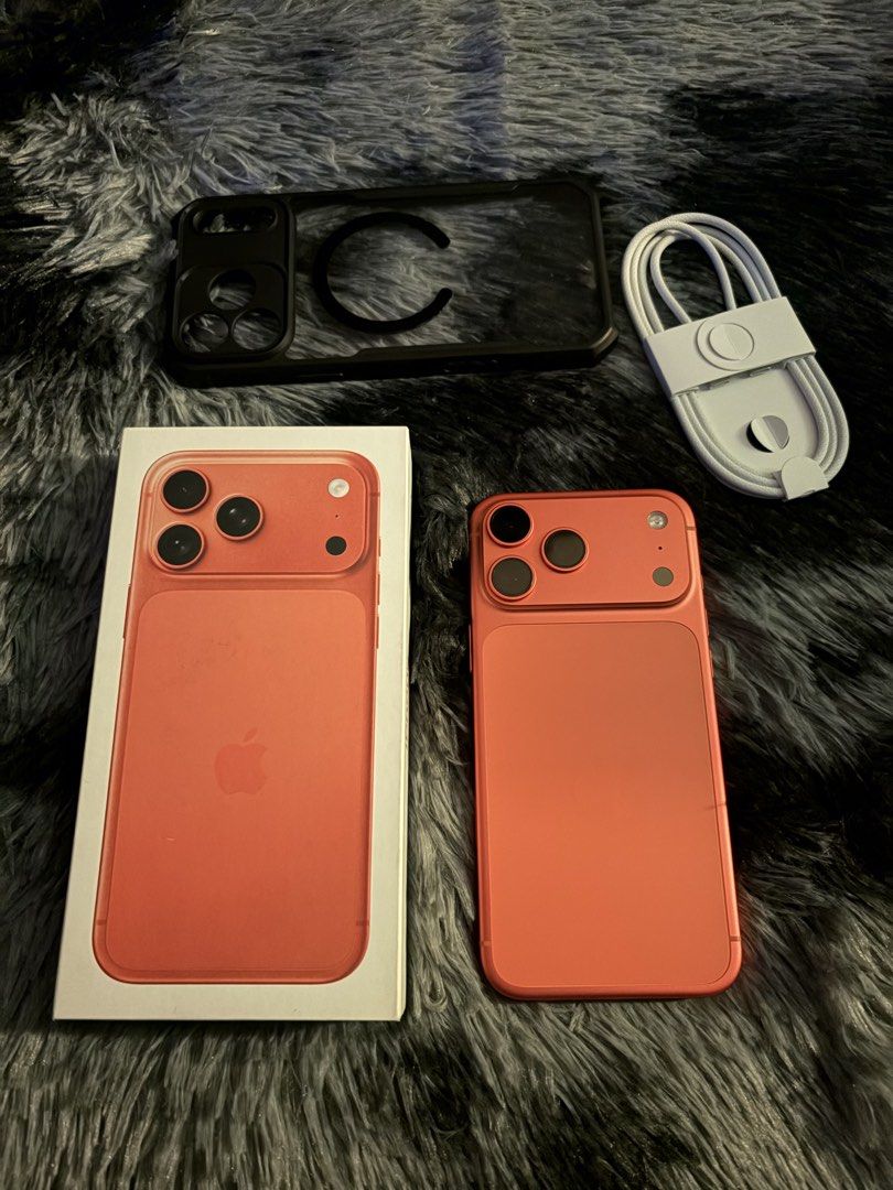Apple iPhone (Category: iPhone 17 Series) located in Manila. Submitted by mr.muscleqo (Listing ID 1465871383, Image 1). Description: Iphone 17 PROMAX 256gb Cosmic Orange SWAP sa lower unit + cash Iphone 17 Promax 256gb Cosmic Orange - 95% Battery Health - 301 Cycle count - Open Line - No issue (Sobrang Kinis) - Truetone working - No history of repair - X/A Variant (Local) • INCLUSION Original Box, Case and Original cord Meet up location 📍BGC / M