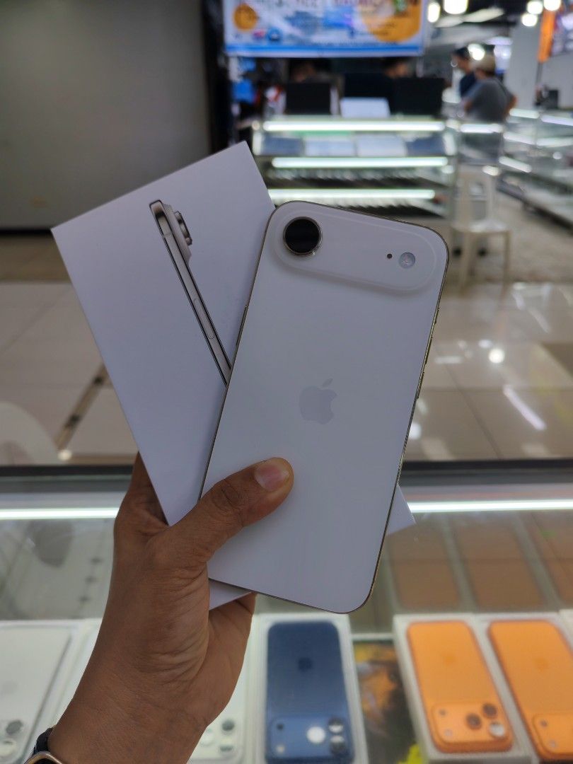 Apple iPhone Air White 512GB (Category: iPhone Air Series) located in Quezon City. Submitted by ronalynac40976 (Listing ID 1465786084, Image 1). Description: Iphone Air 512 ntc With replace box/cord Smooth /no dent Pick up store in greenhills We accept swap/trade in We accept creditcard Dm or call for fast transaction 09425544556 /09279500969 Located @ Aquarium area stall no. Y-40 look for rona.