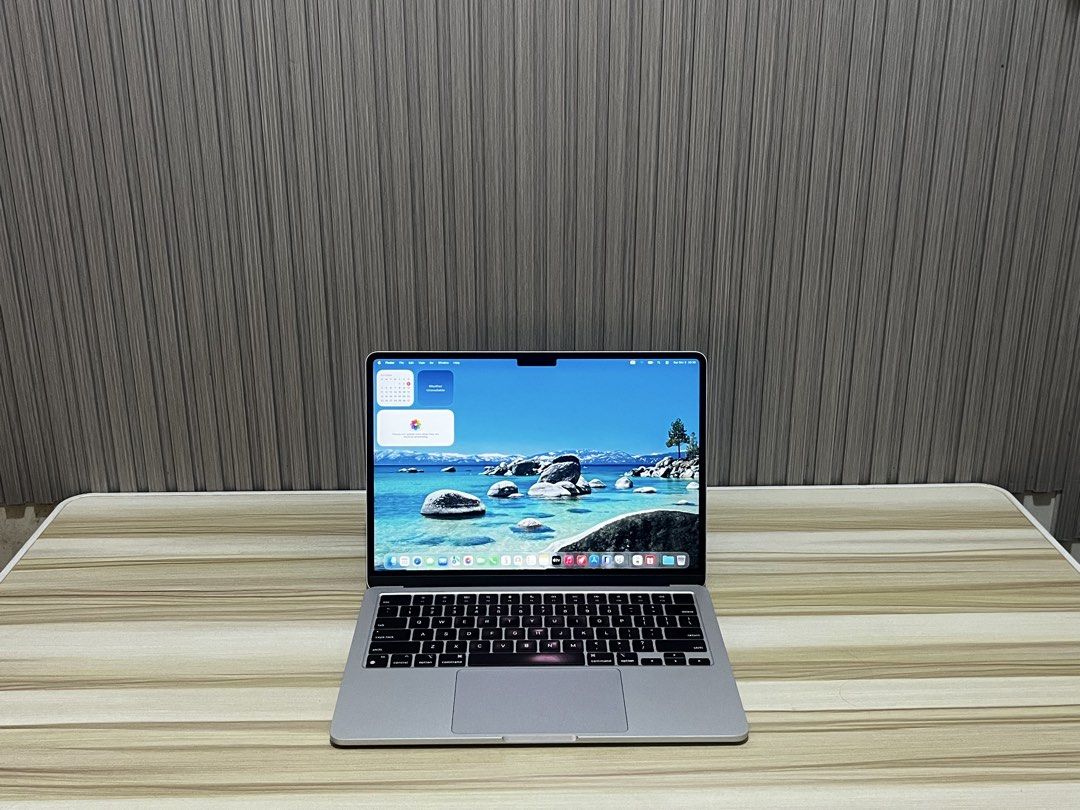 Apple MacBook Air 13-inch M3 (Category: Laptops & Notebooks) located in Manila. Submitted by jonathan_aliamen (Listing ID 1465768826, Image 3). Description: Apple MacBook Air in silver. 13-inch screen size with M3 chip, 8GB memory, and 245GB storage capacity. Battery health is at 83% with 299 cycle counts. Clean body, works great for everyday tasks, studying, or work. Running macOS. Keyboard layout and trackpad in solid shape. Ready for a new own