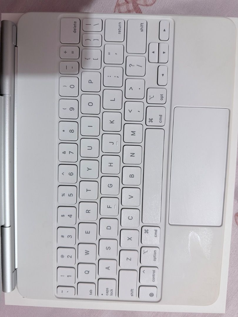 Apple Magic Keyboard A2261 (Category: Computer Keyboard) located in Caloocan City. Submitted by epiccrystal-d8ce67 (Listing ID 1465861405, Image 2). Description: RFS: Not using anymore Very good condition nego for sure buyer No issue With box Compatibility • iPad Pro 11-inch (1st, 2nd, 3rd, and 4th generation) • iPad Air (4th and 5th generation).
