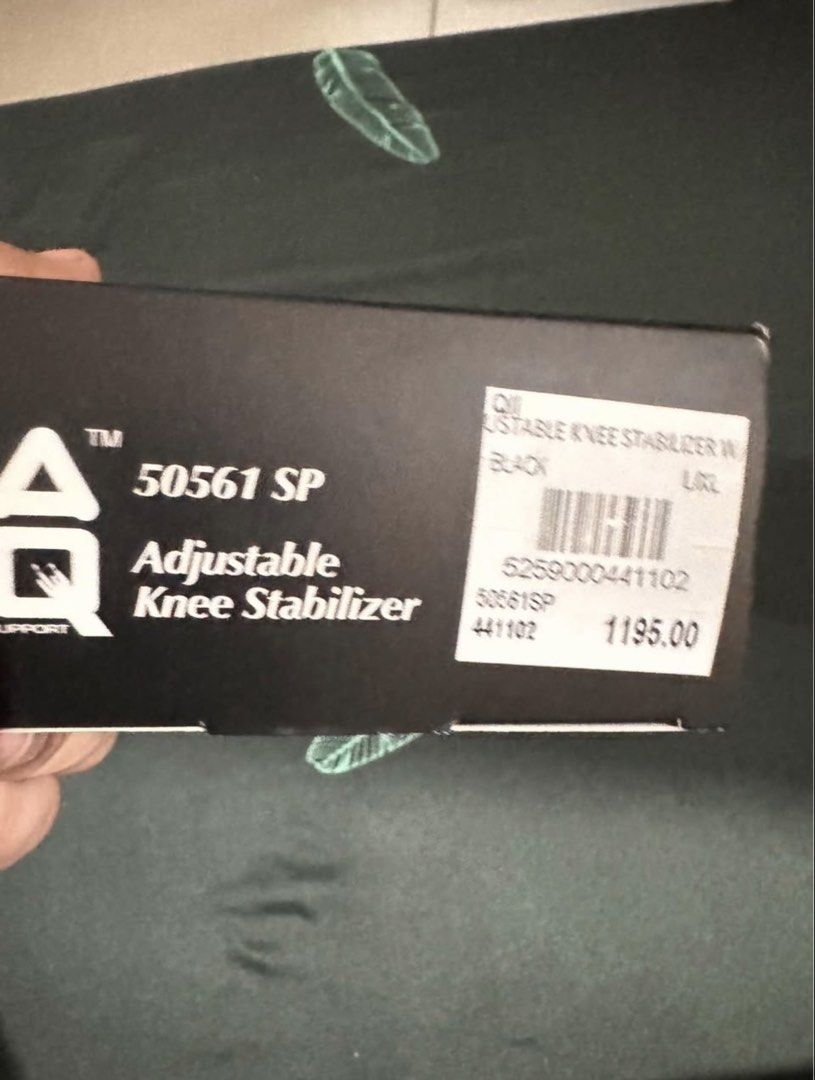 AQ knee support (Category: Braces, Support & Protection) located in Manila. Submitted by shnmrg (Listing ID 1465832493, Image 3). Description: Hello! I’m selling this adjustable knee stabilizer for a low price. 😊.