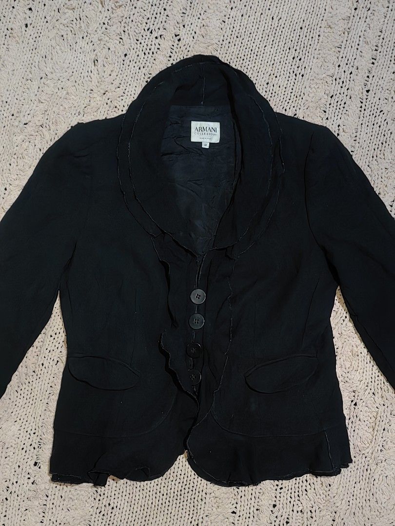 Armani Collezioni Button-Front Blazer (Category: Coats, Jackets and Outerwear) located in Tuguegarao City. Submitted by ekko_bag (Listing ID 1465878752, Image 3). Description: Item Specifics: Condition - In excellent condition. Thrifted from Japanese Bale ✔️✔✔ black Armani Collezioni button-front blazer featuring a distinctive ruffled shawl collar and curved pocket flaps. ✔️✔✔ ❌❌❌ Cut tag, check 7th photo for flaw ❌❌❌ Dimension in inches Check la