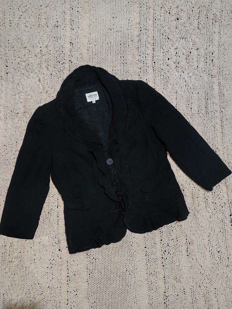 Armani Collezioni Button-Front Blazer (Category: Coats, Jackets and Outerwear) located in Tuguegarao City. Submitted by ekko_bag (Listing ID 1465878752, Image 1). Description: Item Specifics: Condition - In excellent condition. Thrifted from Japanese Bale ✔️✔✔ black Armani Collezioni button-front blazer featuring a distinctive ruffled shawl collar and curved pocket flaps. ✔️✔✔ ❌❌❌ Cut tag, check 7th photo for flaw ❌❌❌ Dimension in inches Check la