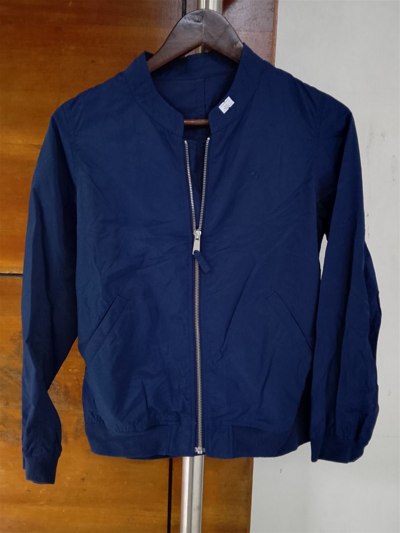 Arnold palmer jacket (Category: Coats, Jackets and Outerwear) located in Quezon City. Submitted by kema2191 (Listing ID 1465808140, Image 1). Description: .