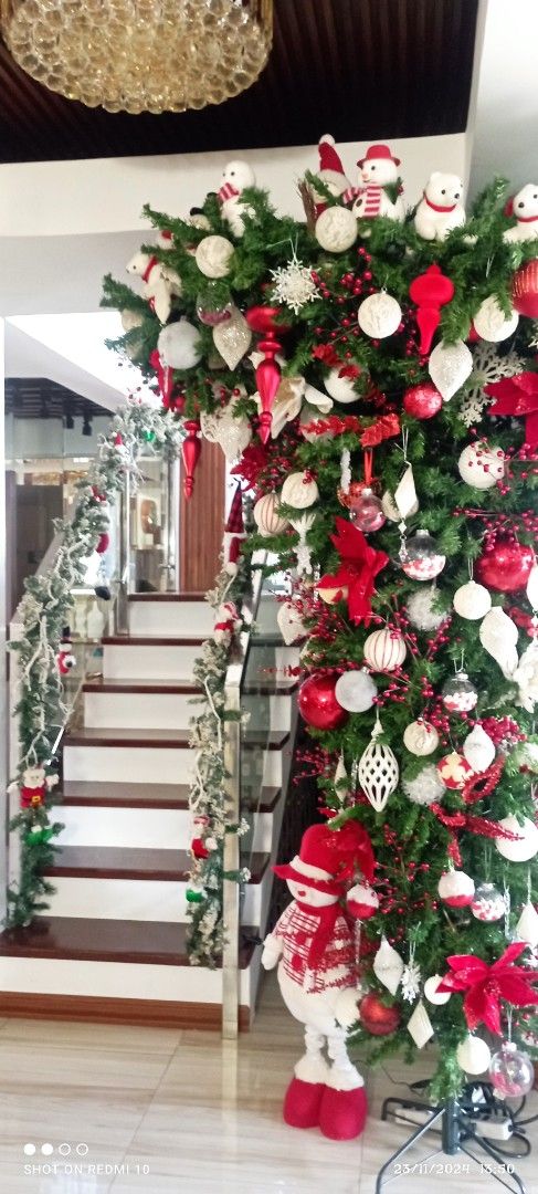 Artificial Christmas Tree with Ornaments and Lights (Category: Other Home Decor) located in Quezon City. Submitted by jp_panganiban (Listing ID 1465883486, Image 3). Description: good day po s MGA naghahanap magagand Ng kanilang Christmas decorations Kami na po bahala sir/maam 17yrs na po akong decorator from SM pm is the key 09917651030 09166060839.