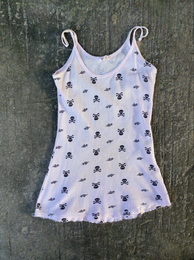 ASPACK 4 TOPS DM FOR DETAILS (Category: Sleeveless) located in Manila. Submitted by closetbyela (Listing ID 1465765175, Image 1). Description: .