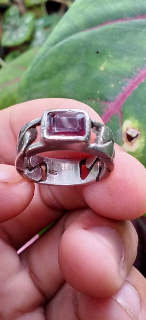 Assorted vintage Silver 925 Rings (Category: Rings) located in Daanbantayan. Submitted by mvs08_collectibles (Listing ID 1465783517, Image 2). Description: - Bundle of 4 stackable rings - Material: 925 Solid Sterling Silver sizes 5-8 estimate bought it from jap. surplus at unisilver (2015) 2k take all .