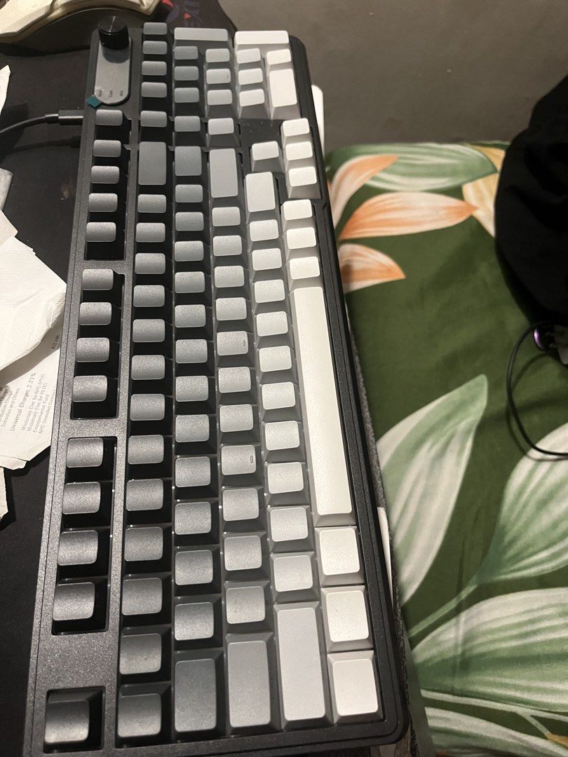 Aula V102 (Category: Computer Keyboard) located in Manila. Submitted by calmfire-33c078 (Listing ID 1465931552, Image 1). Description: bago lang getnyona .
