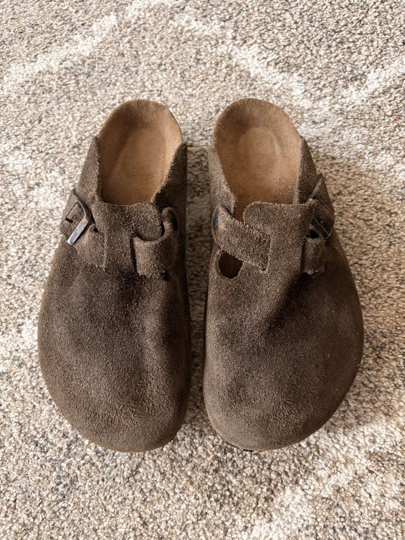 Auth Preloved Birkenstock Boston Clogs (Category: Slippers & Slides) located in Paranaque City. Submitted by silentstone.dolphin (Listing ID 1465807450, Image 1). Description: Suede Leather.. Chocolate Brown.. Soft Footbed.. Brass Buckle.. Size 40RF.. Clean&Ready to Wear✅ Super Nice in Actual😍.