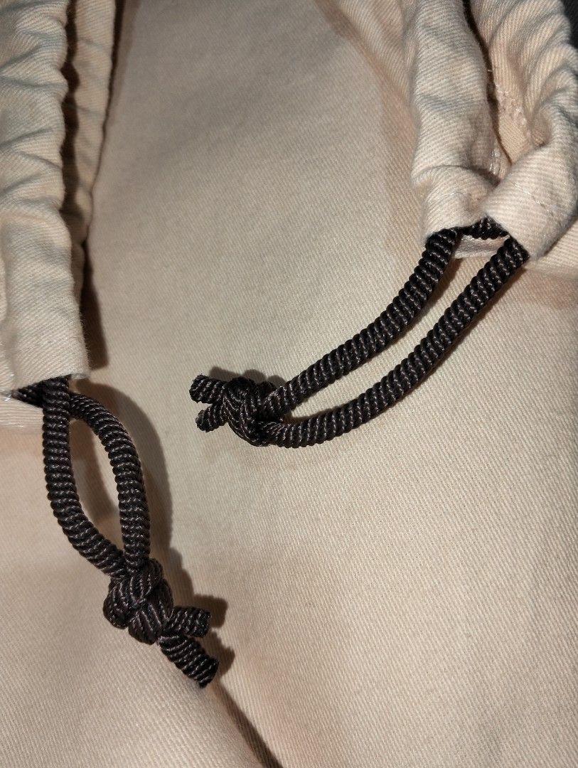 Authentic LV Louis Vuitton dust bag dustbag drawstring (Category: Luxury Accessories) located in Zamboanga. Submitted by luxuryaccessories_ella.2022 (Listing ID 1465911584, Image 3). Description: Authentic 👉sized by cm ( centimeters) 👉 minimal sign of used 👉 already wash 👉add sf 👉Loc po is Mindanao 👉 shipping thru J &T add 89 sa sf 👉MOP:Gcash or BPI.