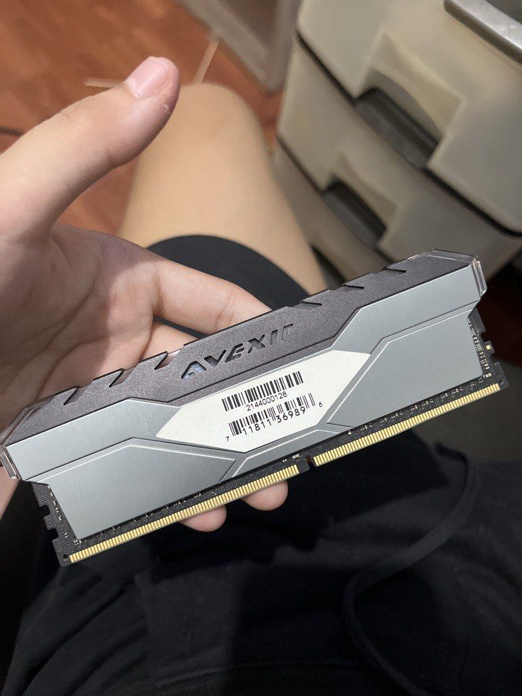 Avexir 8GB DDR4 (Category: Computer Parts) located in Mabalacat. Submitted by g.raz (Listing ID 1465798322, Image 1). Description: available 2 pcs rush rush rush rfs: di compatible sa isang pc via JNT Delivery strictly payment first .