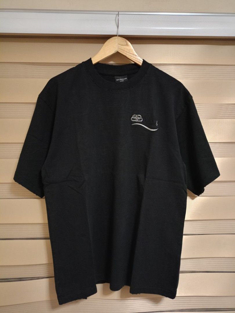 Balenciaga Ripped Script Logo Shirt (Category: Luxury Apparel) located in Valenzuela. Submitted by One.Only.Nan (Listing ID 1465902433, Image 2). Description: M on tag, fits oversized Actual: 21" L28.5" As new condition Heavy cotton MOP GCASH MAYA AUB BPI VALENZUELA CITY LOC.