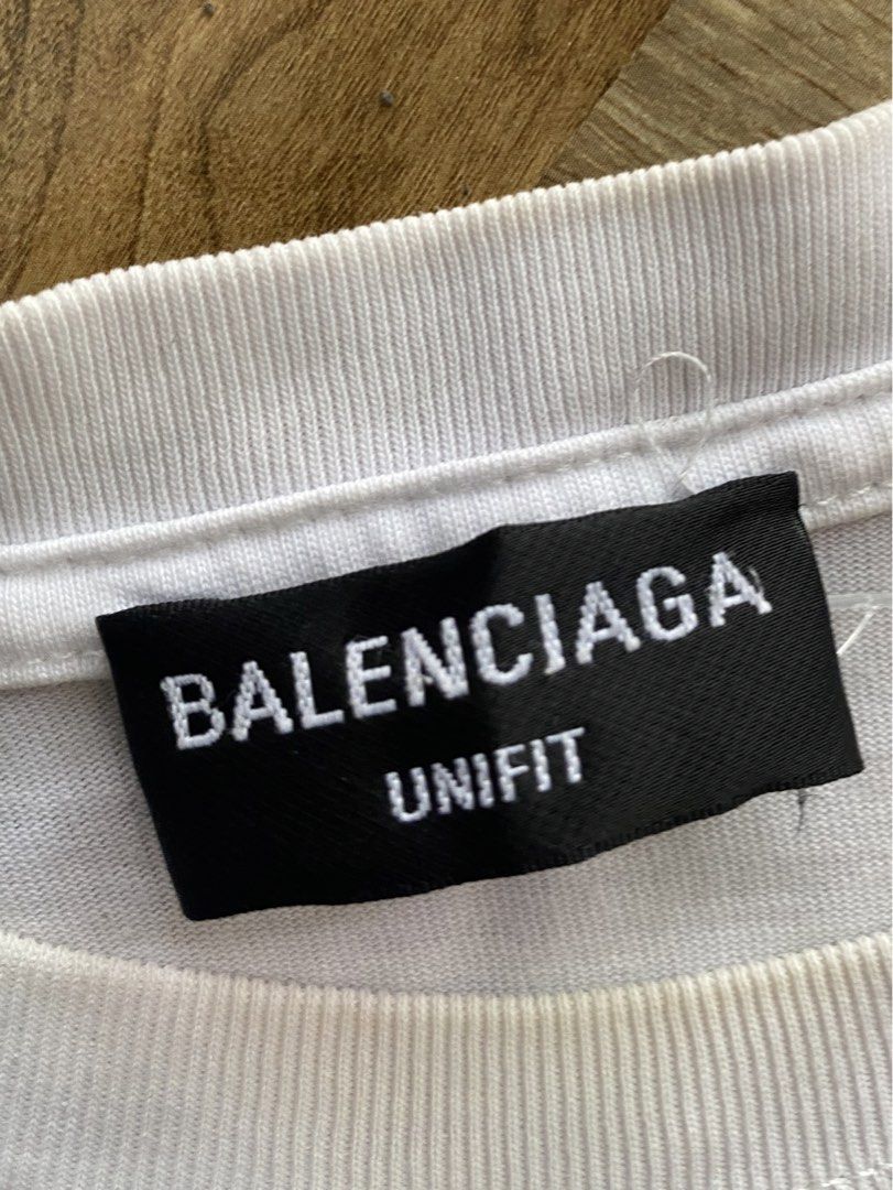 Balenciaga White (Category: Tshirts & Polo Shirts ) located in Davao. Submitted by workmensph (Listing ID 1465781070, Image 3). Description: Size Large 22” x 30” Very Good Condition washable stain.